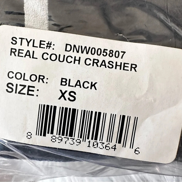 New Sweater Real Couch Crasher Preppy Slimming Skull Metal Black Size XS - Picture 4 of 6